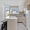 Phaedrus Living: Romanou Modern City Center Flat