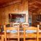 Goss Lake Getaway by AvantStay Lakefront Escape - Langley