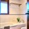 Vistaluque - Casa Adosada de 3 habitaciones con Piscina y Pista de Padel