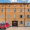 Nella CORTE DEL MULINO, 1 passo dal centro con parcheggio - Modena