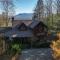 Spacious Ellijay Hideaway with Hot Tub and Game Room! - إليجاي