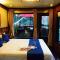 Royal Palace Cruise