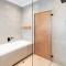 Precious Villa - With Uninterrupted Power Supply - 开普敦