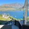 Stunning Lakeview Holiday House Queenstown