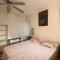 Une grande terrasse sur la mer