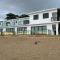 1 Corcega Beachfront Suites