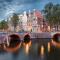 Groot vakantiehuis nabij Amsterdam inclusief jacuzzi