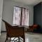 Metro Connected Homestay with Parkview