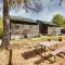 Reservoir Access Pet-Friendly Kerens Cabin! - Kerens