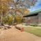 Reservoir Access Pet-Friendly Kerens Cabin! - Kerens