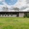 Unique Modern Ranch w Year Round Pool and Hot Tub - Nashville