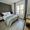 Claptons Cottage 12