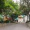 Sans Hotel The Green Bekasi by RedDoorz