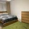 Spacious two bed flat with free secure parking - 伯明翰