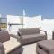 Modern and spacious apartment with beautiful roof terrace and sea view