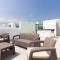 Modern and spacious apartment with beautiful roof terrace and sea view
