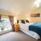 3 Bed in Eyam PK833