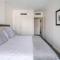 Spectacular Darling Harbour View Apartment & Parking