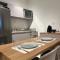 Studio com ar e varanda bairro São Mateus