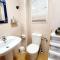 La Casita Denia, charming 2BR Townhouse with shared Pool, 1km to Beach