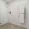 Newly Renovated Hyams Beach Cottage
