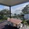 Newly Renovated Hyams Beach Cottage