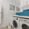 Newly Renovated Hyams Beach Cottage