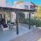 STAY Crystal Waves Maisonette
