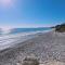 STAY Crystal Waves Maisonette