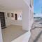 STAY Crystal Waves Maisonette