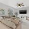 Updated Home w Heated Pool, Near Beaches - Five-Bedroom House - 塔彭斯普林斯