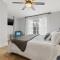 Updated Home w Heated Pool, Near Beaches - Five-Bedroom House - 塔彭斯普林斯