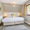 3 Bed in Aberdovey DY032