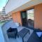 Beautiful and modern Apartment- GARAGE- WIŚLANE TARASY - 克拉科夫