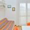 Enjoy our colorful flat with sea view - Beahost