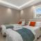 Beach front apartment with pool - مربلة