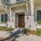 New Listing! Habersham Flat - Sleeps 4 Walking Distance to Pool and Market St