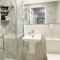 Paradigm House, Luxury 2-Bedroom Apartment 3, Free Parking, Oxford