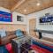 New & Stunning Chalet! Renod, Hot-Tub, Barrel Sauna, Slope Views, Fire Pit