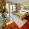 Stunning Rooms in Townhouse across the Beach Stunning Rooms in Townhouse across the Beach