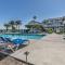 First Floor Condo - Walking distance to beach and pools! - Harbor Island