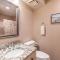 Crow's Nest On Harbor Island - One Bedroom on Third Floor - Harbor Island
