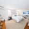 Close to Dtwn Nantucket! Group Getaway with Patio