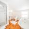 Close to Dtwn Nantucket! Group Getaway with Patio