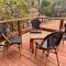 Near Yosemite, A Tranquil Getaway with Creek Frontage - Oakhurst