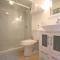 One block to the beach! 2 bedroom 2 bath. The Seahorse Suite. - فورت مايرز بيتش