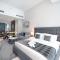 Simply Comfort Vacation Homes Rental Spacious Apts in J One Canal Views Quiet & Central