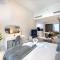 Simply Comfort Vacation Homes Rental Spacious Apts in J One Canal Views Quiet & Central