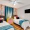 Groovy Funhouse Getaway - 4 bdrm near Legoland - 温特黑文 Groovy Funhouse Getaway - 4 bdrm near Legoland - 温特黑文