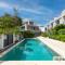 Beachside Haven Modern Townhouse with Pool - Casuarina